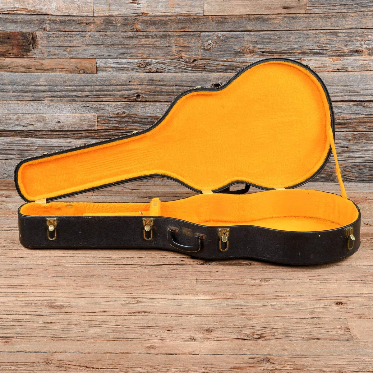 Gibson J-200 Sunburst 1964 Acoustic Guitars / Jumbo