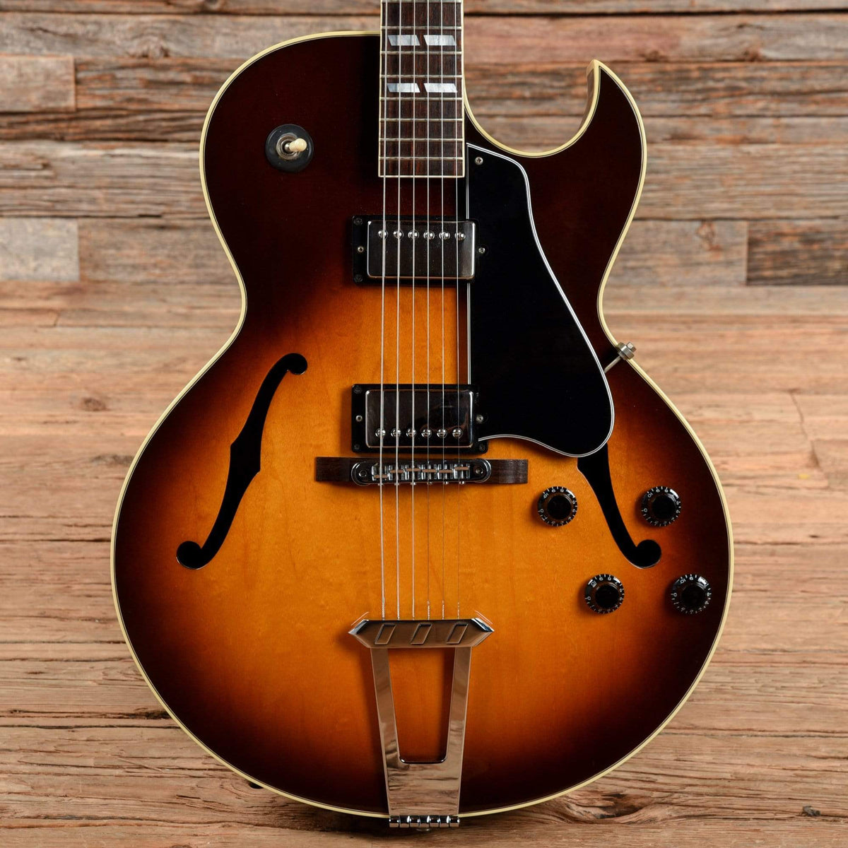 Gibson ES-175 Sunburst 1988 Electric Guitars / Hollow Body