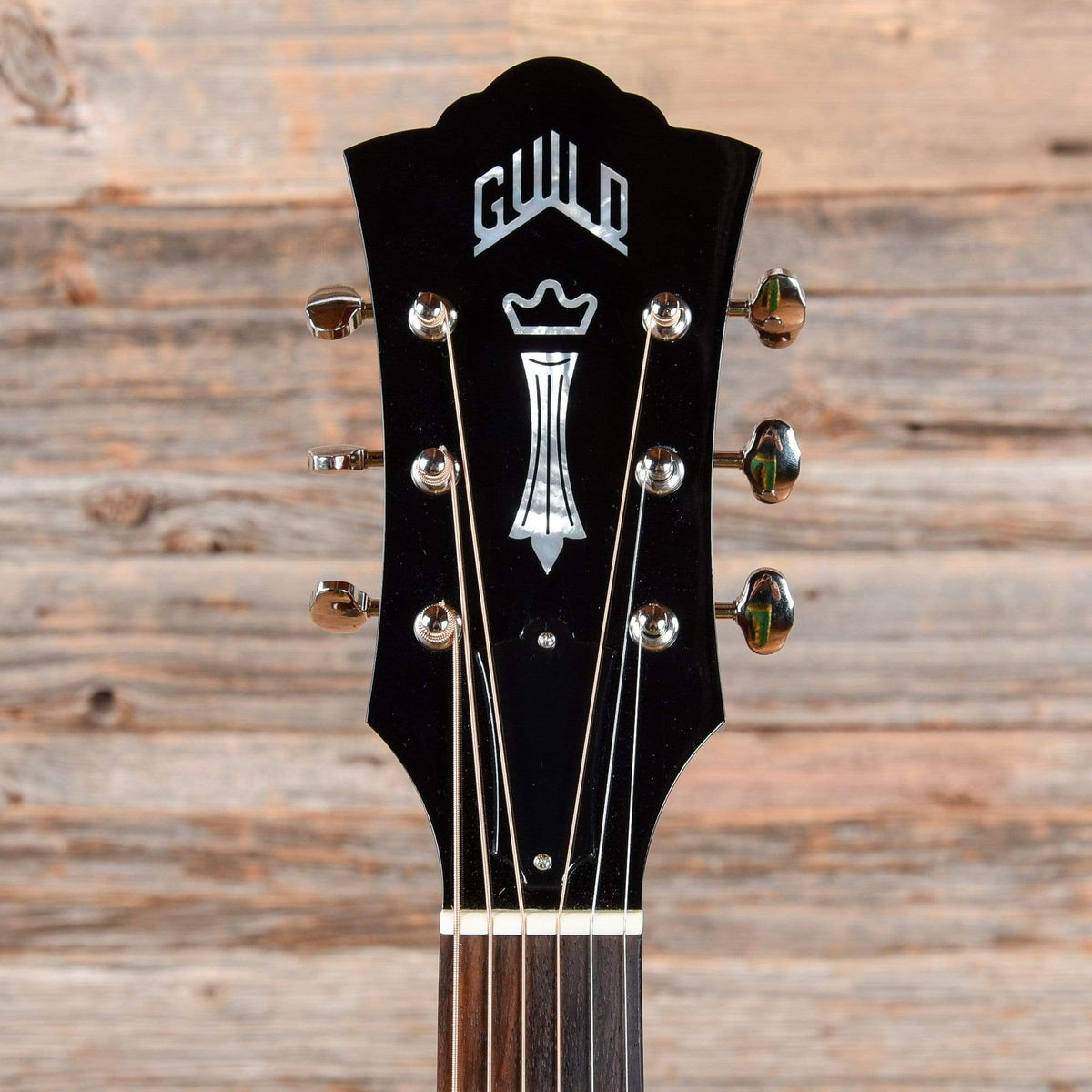 Guild D-40 Traditional Antique Sunburst Acoustic Guitars / Dreadnought