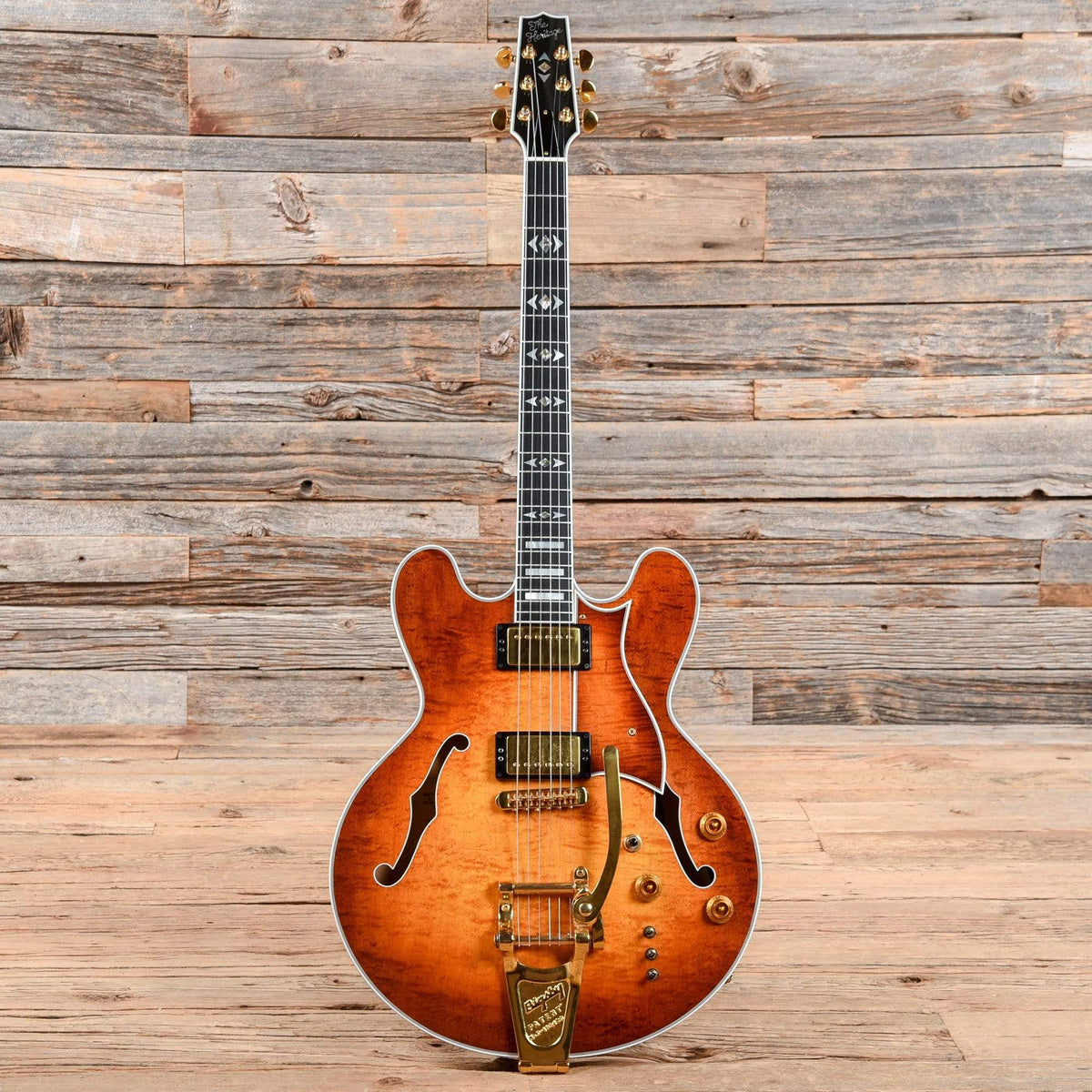 Heritage H-555 Vintage Almond Sunburst 1994 Electric Guitars / Semi-Hollow