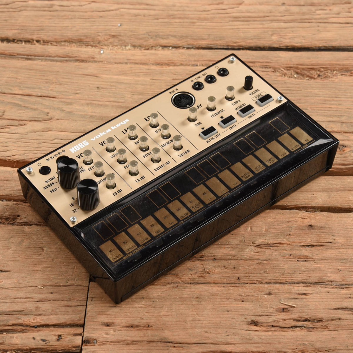 Korg Volca Keys Keyboards and Synths