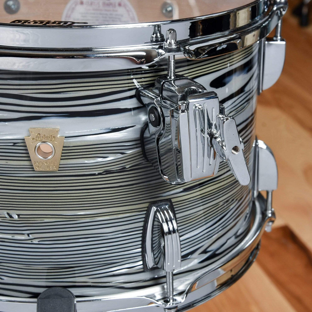 Ludwig Classic Maple 12/14/20 3pc. Drum Kit Avocado Strata Drums and Percussion / Acoustic Drums / Full Acoustic Kits