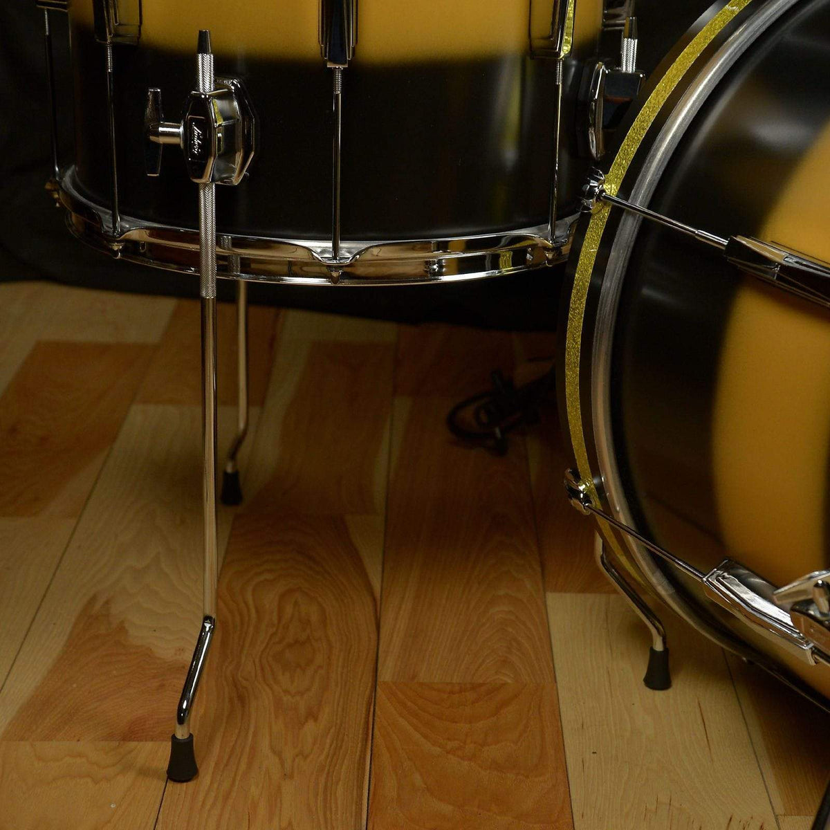 Ludwig Club Date 12/14/20 3pc. Drum Kit Vintage Black/Gold Duco Drums and Percussion / Acoustic Drums / Full Acoustic Kits