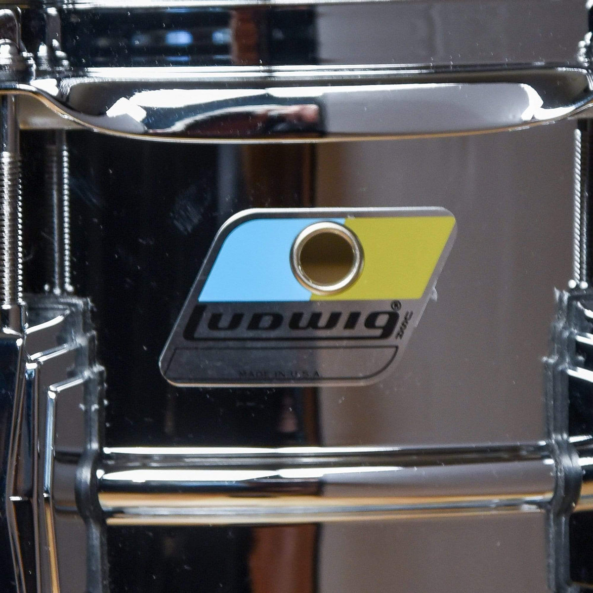 Ludwig Vistalite 14/16/18/26/6.5x14 5pc. Drum Kit Pink Drums and Percussion / Acoustic Drums / Full Acoustic Kits