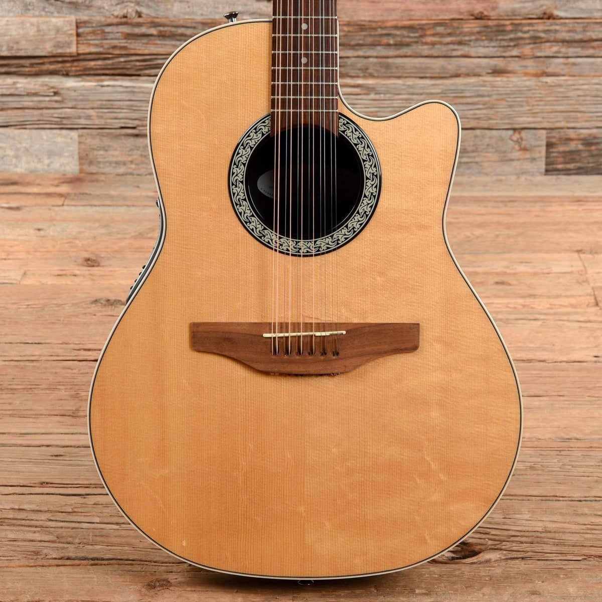 Ovation Standard Balladeer 12-String Natural Acoustic Guitars / Built-in Electronics