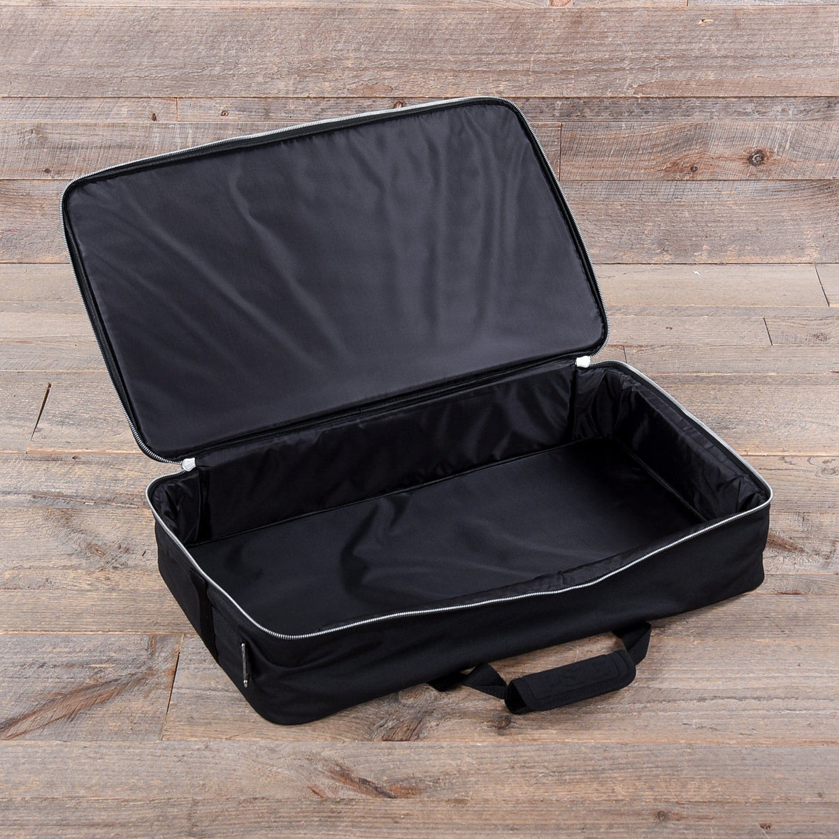 Pedaltrain Deluxe Soft Case for Classic 2 Pedalboard Effects and Pedals / Pedalboards and Power Supplies