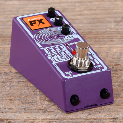 Rainger Fx DeepSpace Pulsar Sidecar w/Igor Footswitch and Kick Drum Microphone Effects and Pedals / Controllers, Volume and Expression