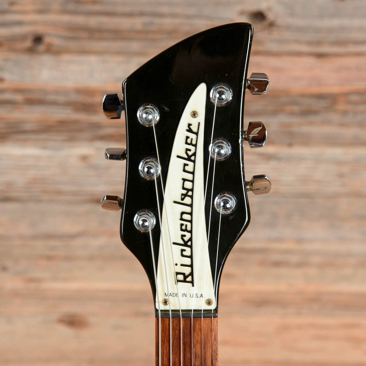 Rickenbacker 330 Jetglo 1990 Electric Guitars / Semi-Hollow