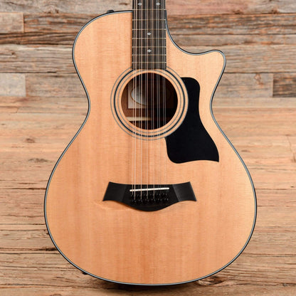 Taylor 352ce 12-Fret Natural 2017 Acoustic Guitars / Concert