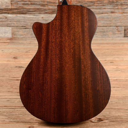 Taylor 352ce 12-Fret Natural 2017 Acoustic Guitars / Concert