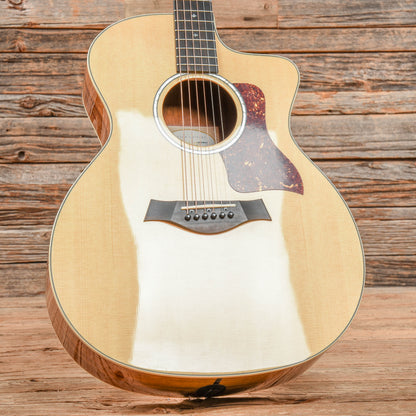 Taylor 214ce-K DLX Natural Acoustic Guitars / OM and Auditorium