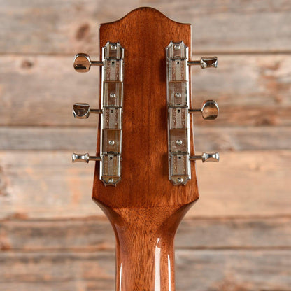 The Loar LO-16 Parlor Natural Acoustic Guitars / Parlor