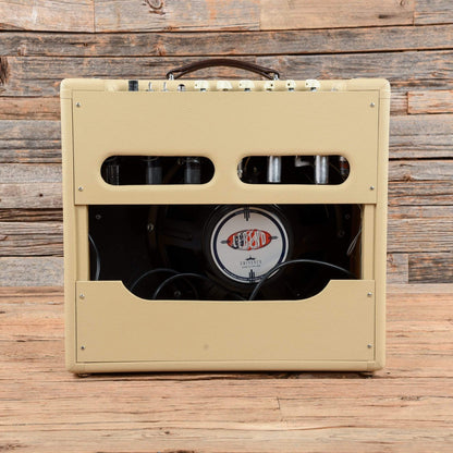 Victoria Regal II 1x15 Combo Amps / Guitar Combos