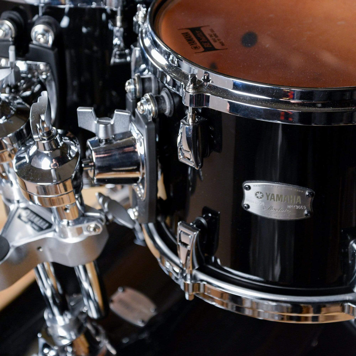 Yamaha Absolute Maple Hybrid 10/12/14/16/22 5pc. Drum Kit Solid Black